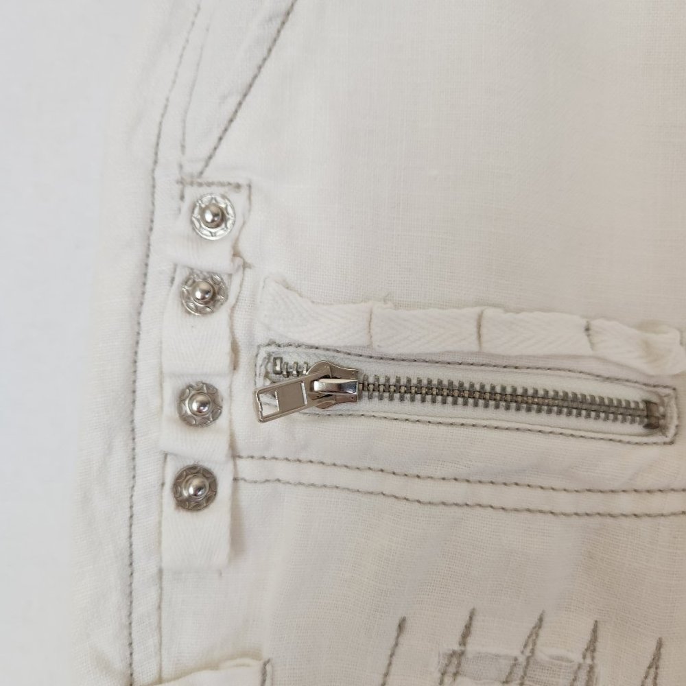 Monoreno Linen Distressed Button Accent Shorts Ti… - image 4